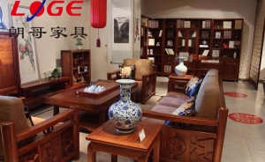 保養(yǎng)紅木辦公家具需注重哪些方面呢？